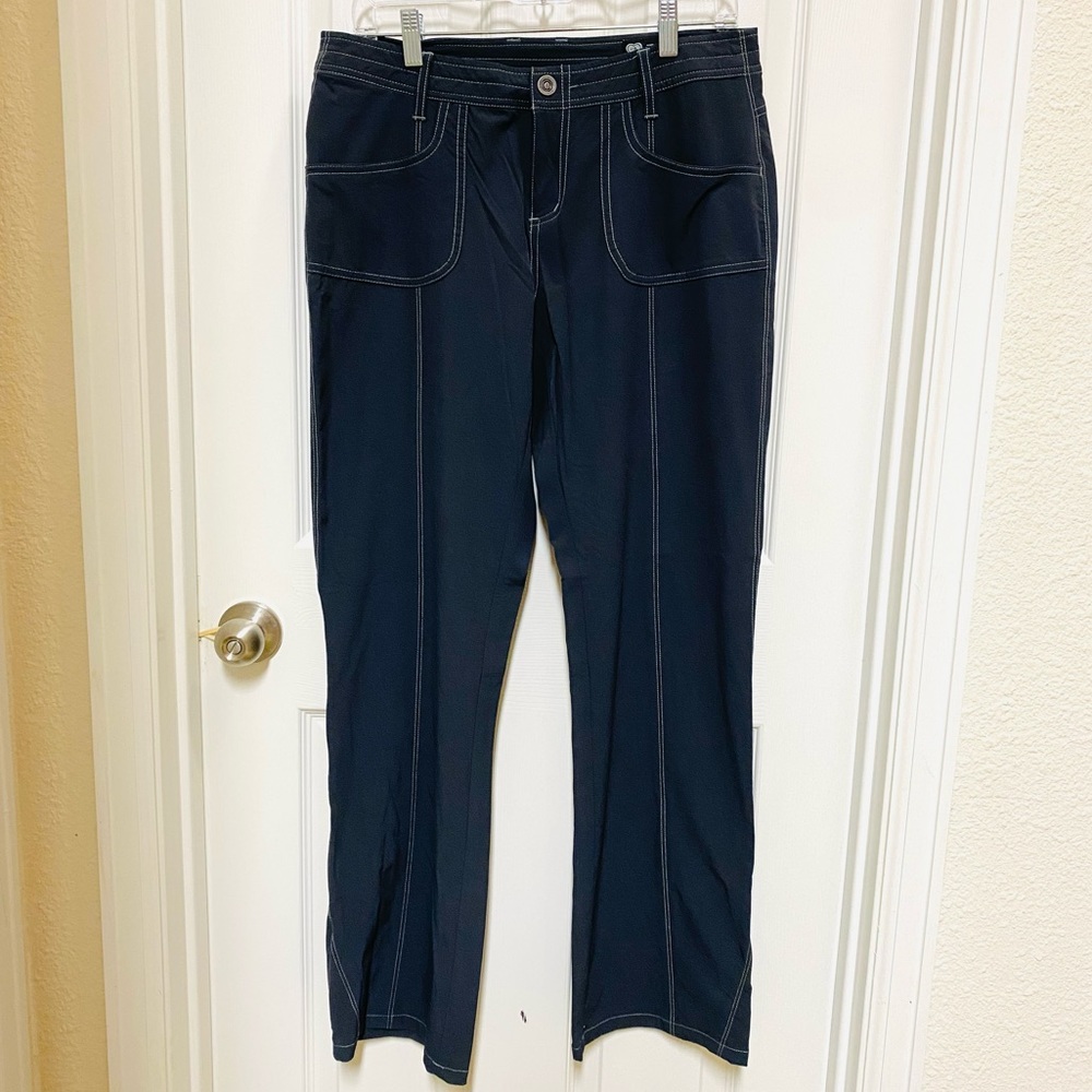 Kuhl Mountain Culture Hiking Pants